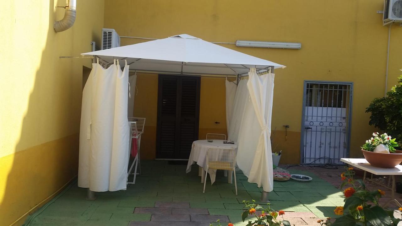 Nonna Antonietta Villa San Teodoro  Exteriör bild