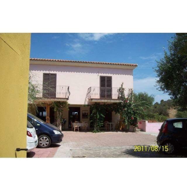 Nonna Antonietta Villa San Teodoro  Exteriör bild